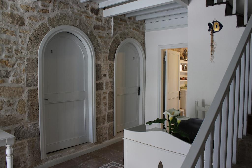 Eski Tas Hotel Çeşme Exterior foto
