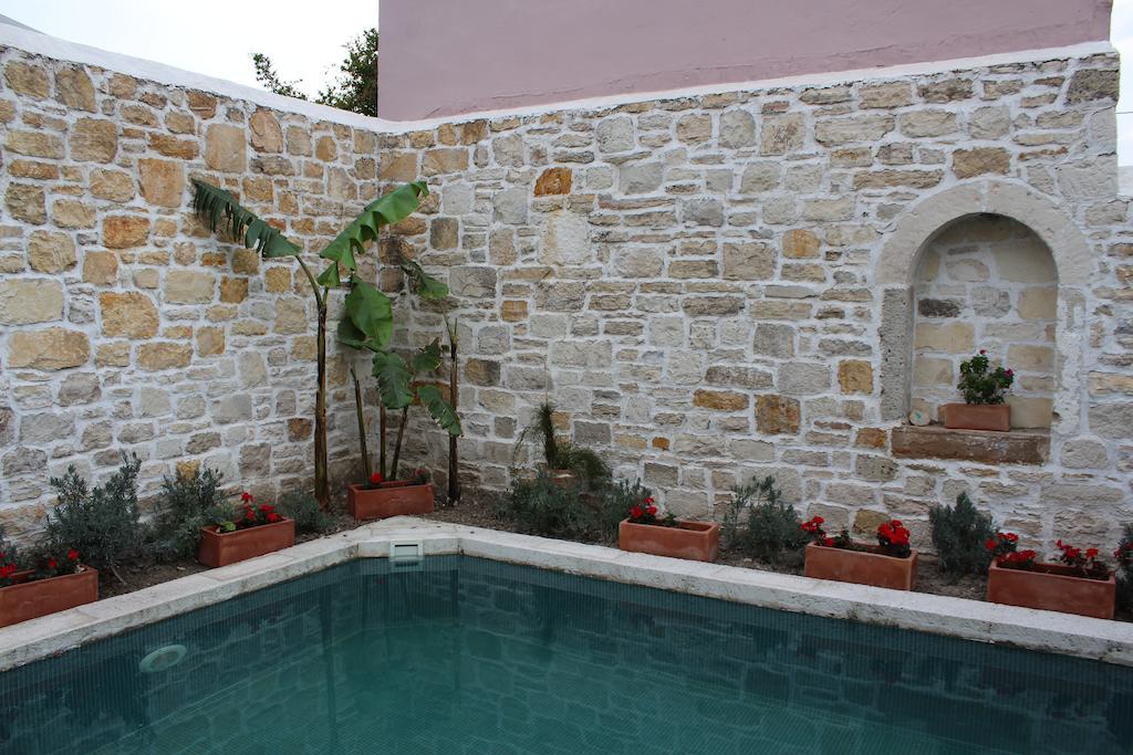 Eski Tas Hotel Çeşme Exterior foto